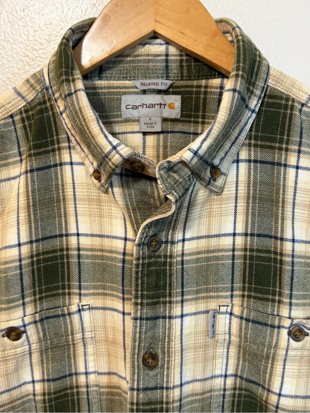 Carhartt Relaxed Fit Plaid Flannel Button-Up Shirt Pockets L Green Beige Blue